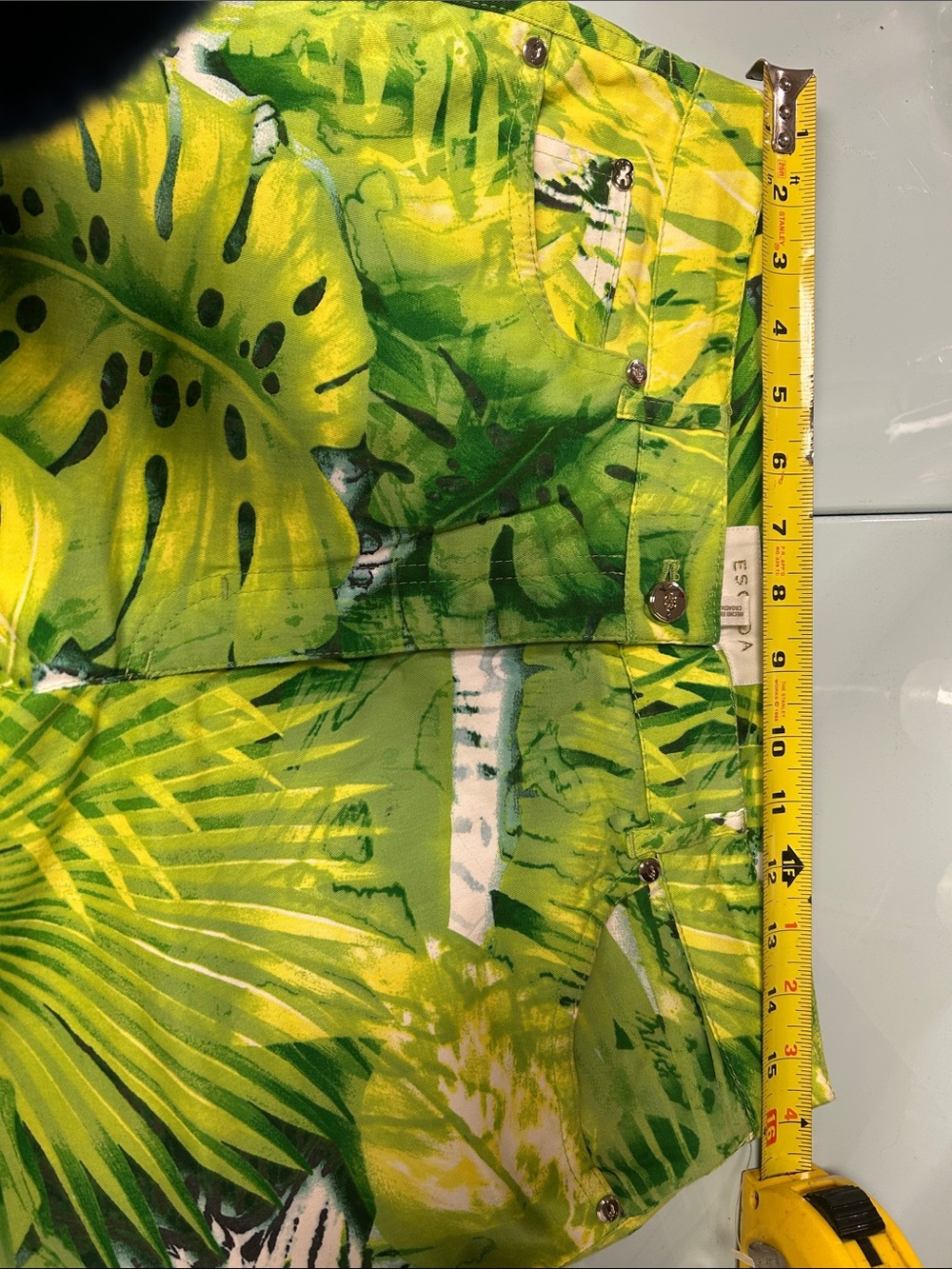 Escada women’s Green Leaf Print Bottoms - Picture 2 of 6